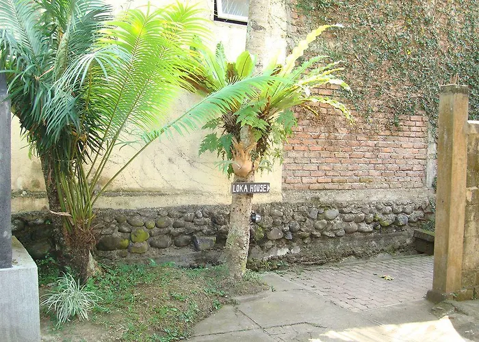 Loka House Hotel