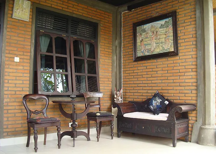Loka House Hotel 3*